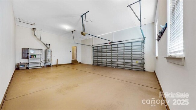 Building Photo - 407 Ranelagh Dr