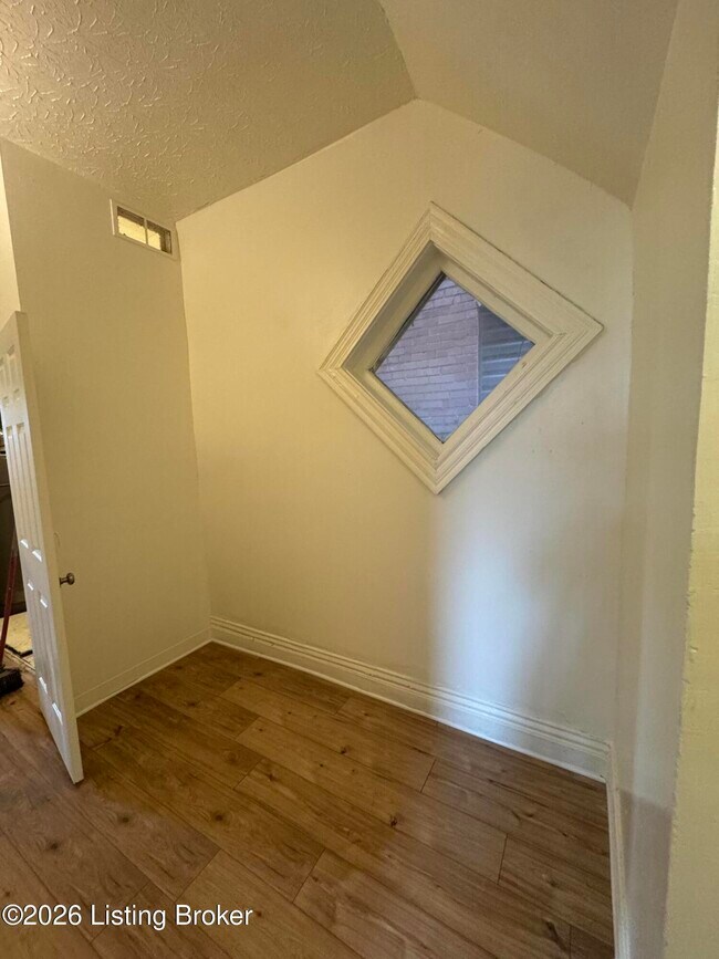 Building Photo - 3860 Southern Pkwy