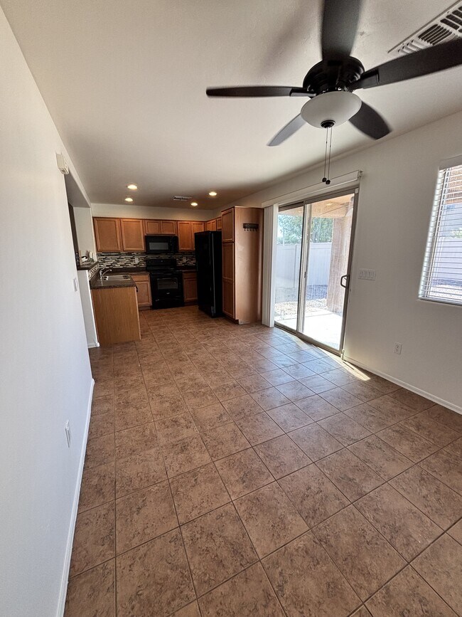 Building Photo - 21415 E Independence Way