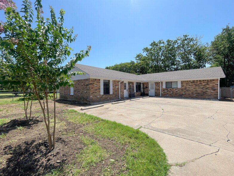 Building Photo - 3124 McFerrin Ave