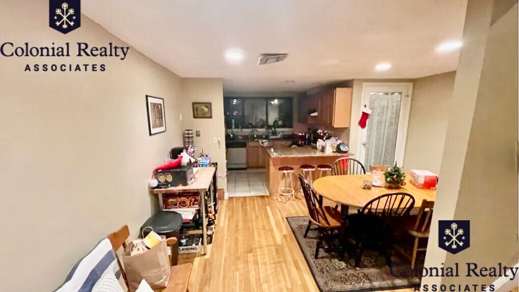 Building Photo - 85 Brainerd Rd