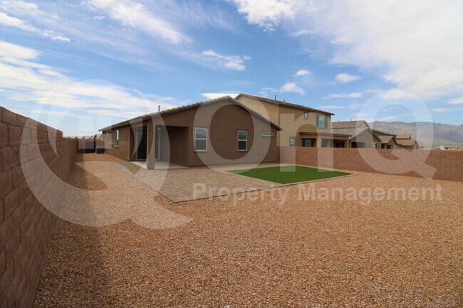 Building Photo - 8199 S Soltero Mine Dr