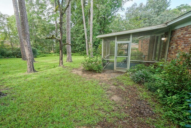 Building Photo - 3/2 Home in Killearn Estates