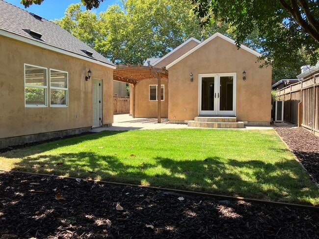 Building Photo - Charming Willow Glen Retreat – 3BR/2BA Jus...