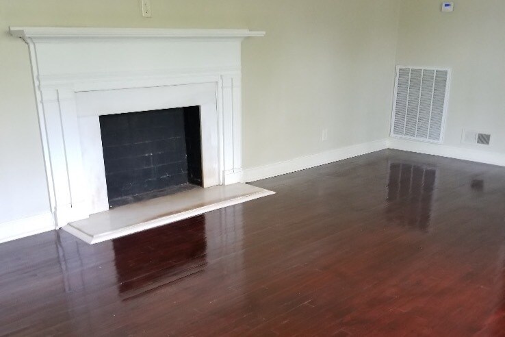 Building Photo - 111 Canyon Dr