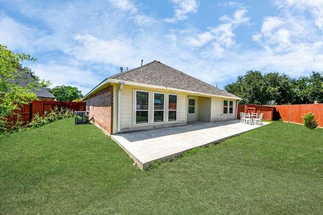 Building Photo - 10850 White Oak Point Ct