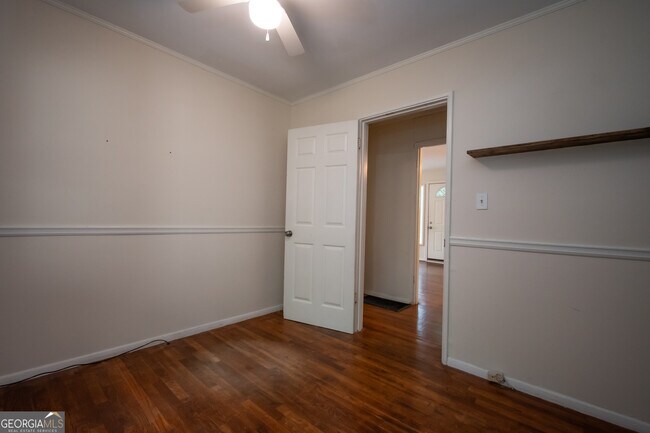 Building Photo - 175 Habersham Way