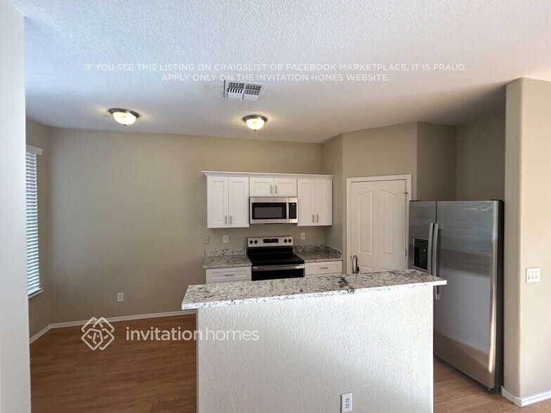 Building Photo - 1213 E Graham Trail