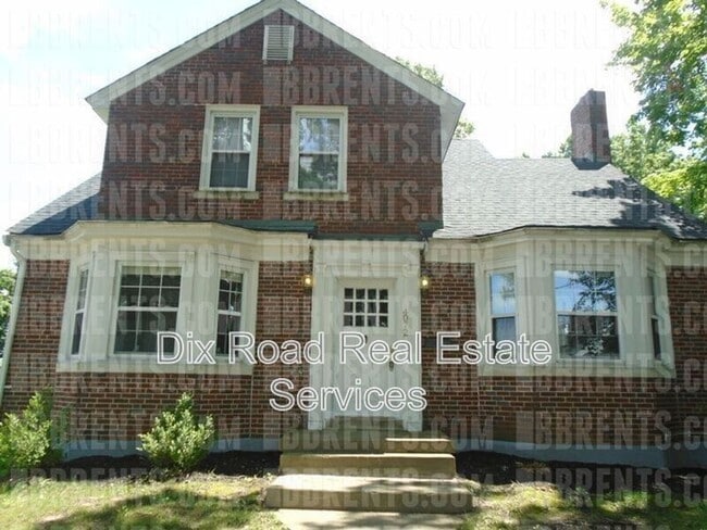 Building Photo - 911 Stanley St