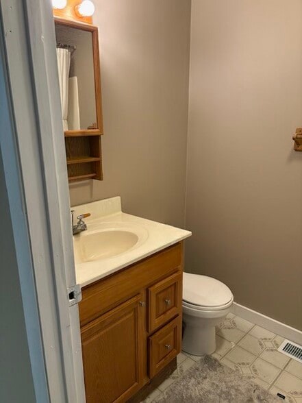 Bathroom - 59 East Ave