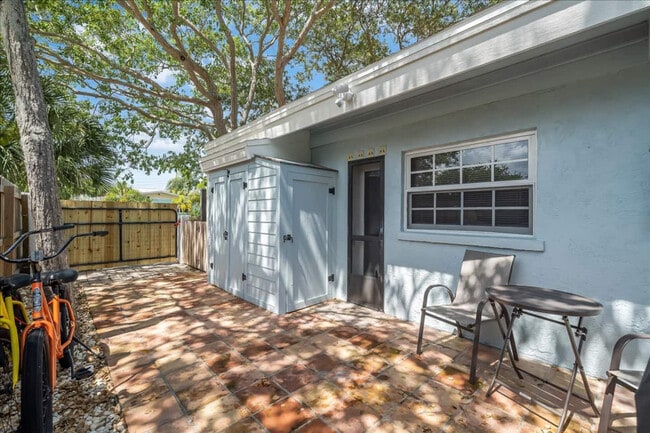 Building Photo - 408 Harrison Ave