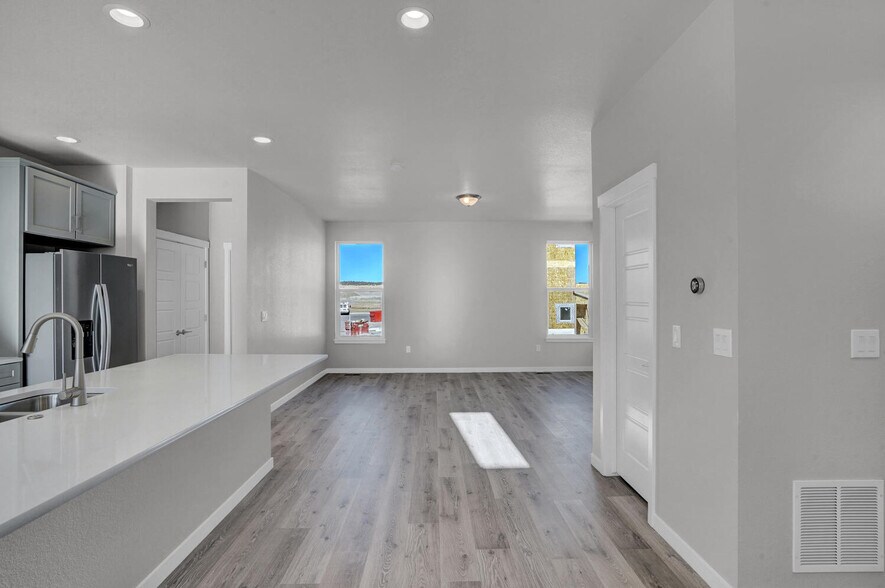 Main Level - 6351 Hijinks Ln