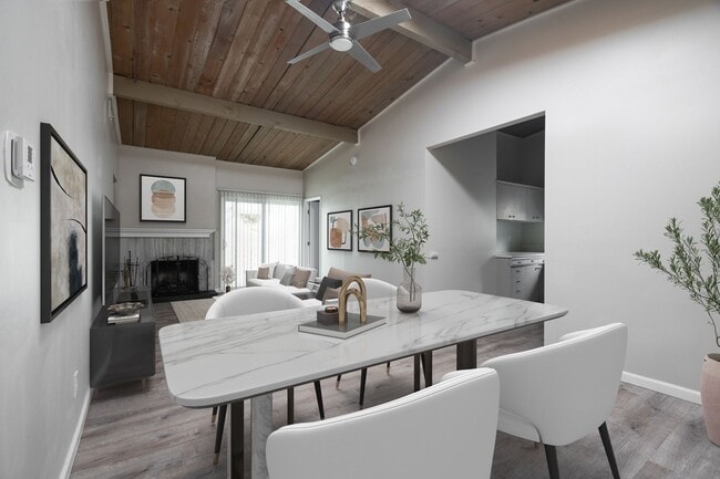 Building Photo - 5014 Chaparral Way