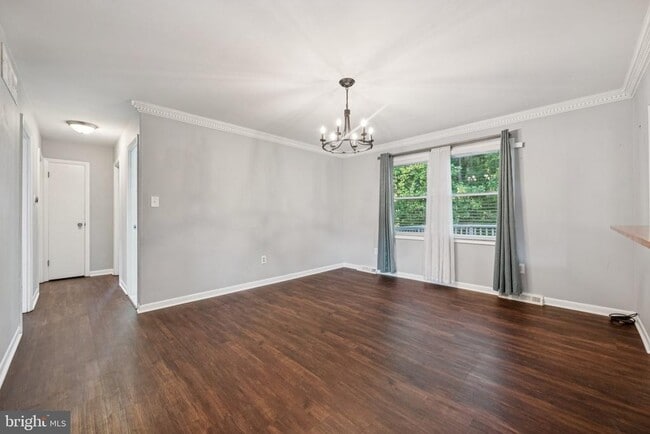 Building Photo - 1229 Ramblewood Dr