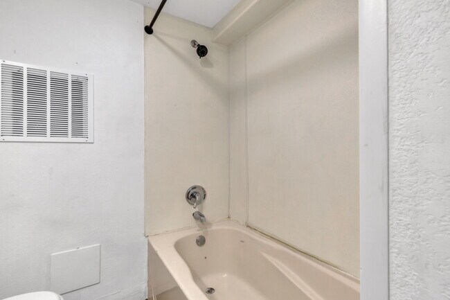 Building Photo - 10974 E 96th Pl