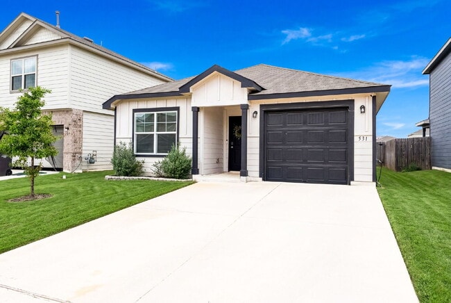 Building Photo - Where Everyday Moments Feel Like Home