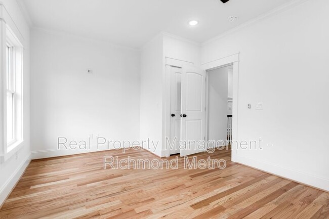 Building Photo - 3003 Midlothian Tpke