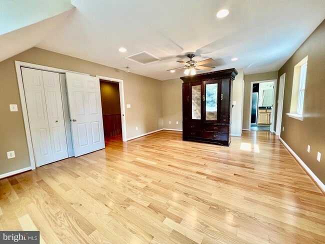Building Photo - 6605 Keene Dr