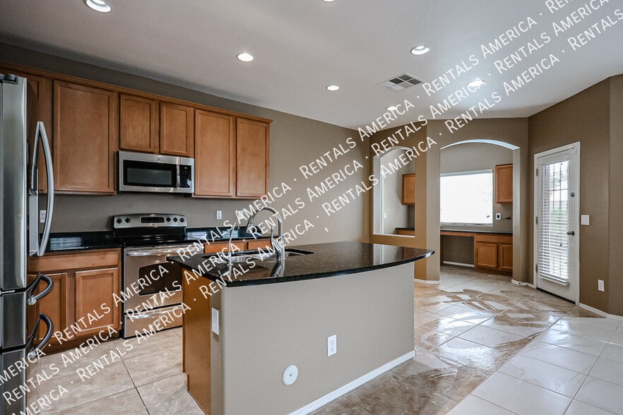 Building Photo - 41407 W Barcelona Dr