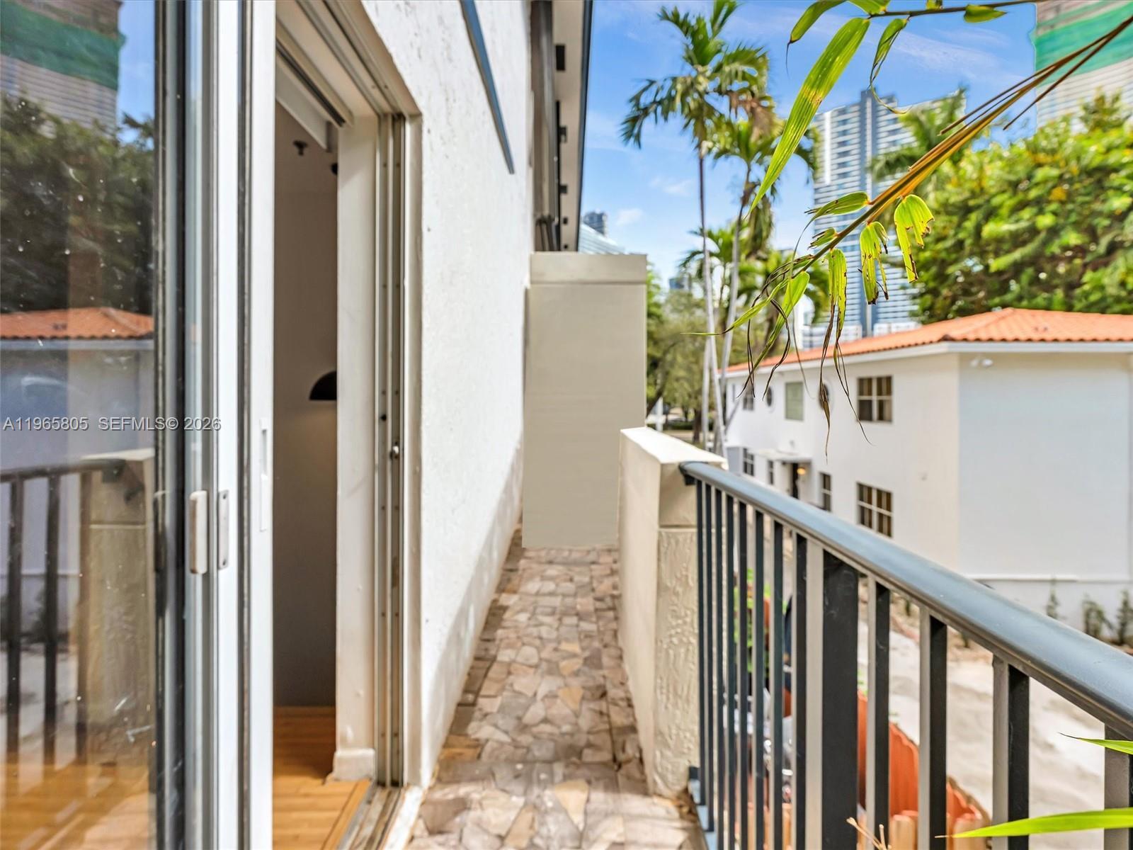 Building Photo - 240 SW 15th Rd