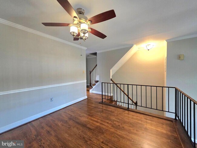 Building Photo - 117 Shooters Ct