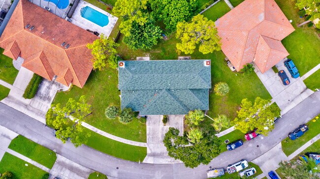 Building Photo - 1135 Staghorn St