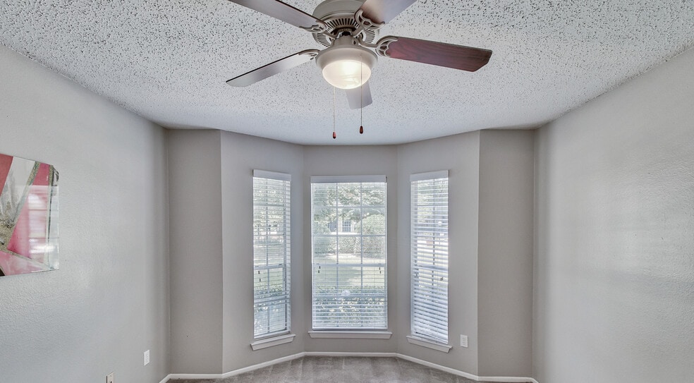 Building Photo - 12148 Jollyville Rd