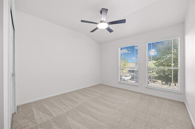 Building Photo - 10208 Laredo Dr