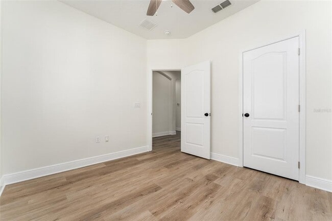 Building Photo - 7508 S Trask St