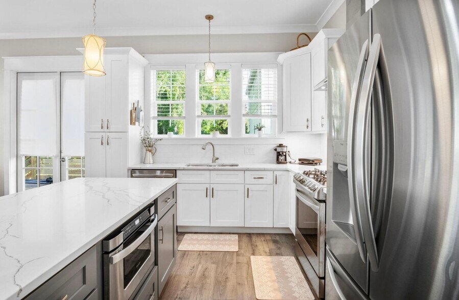 Building Photo - 219 Rearden Way