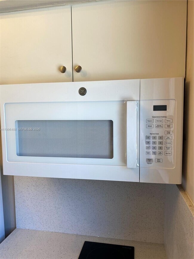 Building Photo - 40 Almeria Ave