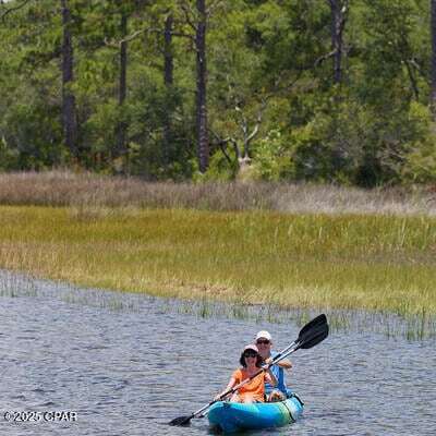 Building Photo - 9431 Paradise Dr