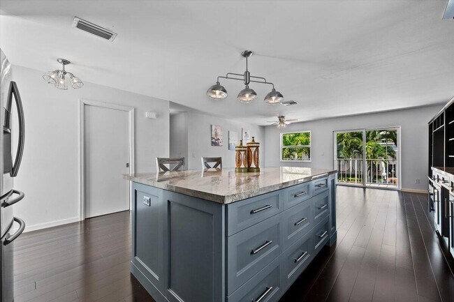 Building Photo - 3601 S Ocean Blvd