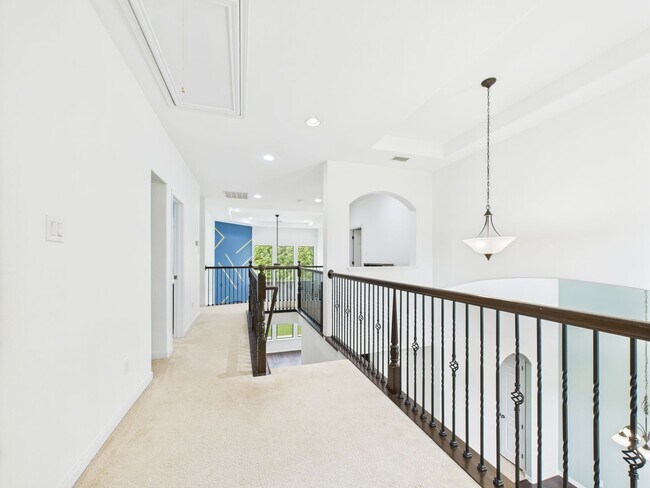 Building Photo - Sendero Springs