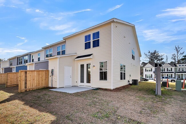 Building Photo - Charming Home in the Heart of Summerville!