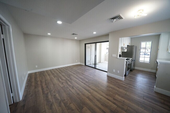 Building Photo - 4729 Nara Vista Way