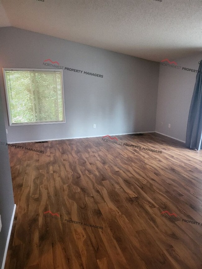 Building Photo - STATUS: AVAILABLE  | R320 | $1895