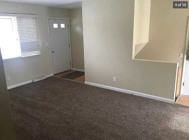 Building Photo - Charming 3 Bedroom Home in Iowa City!