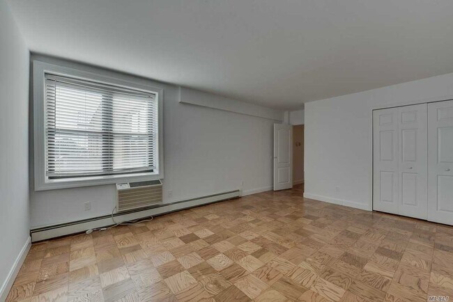 Building Photo - 101 Jackson Ave