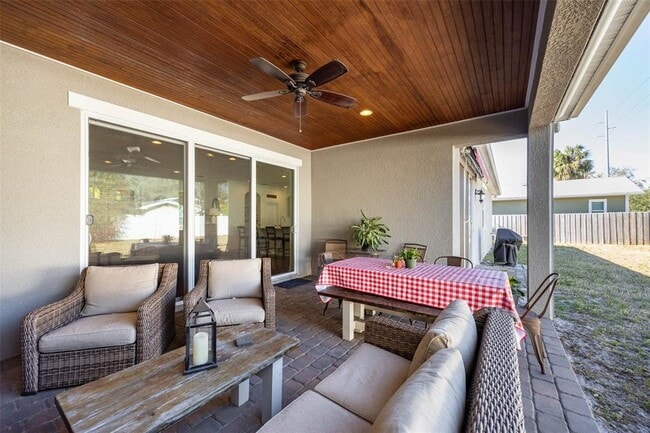 Building Photo - 4005 W El Prado Blvd