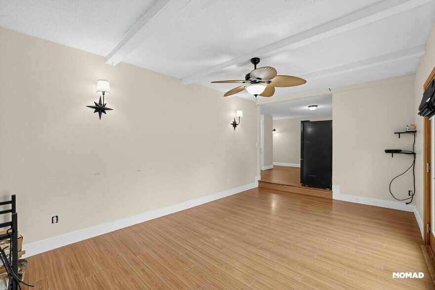 Building Photo - 3059 Rosemont Dr
