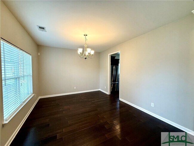 Building Photo - 210 Willow Oak Dr