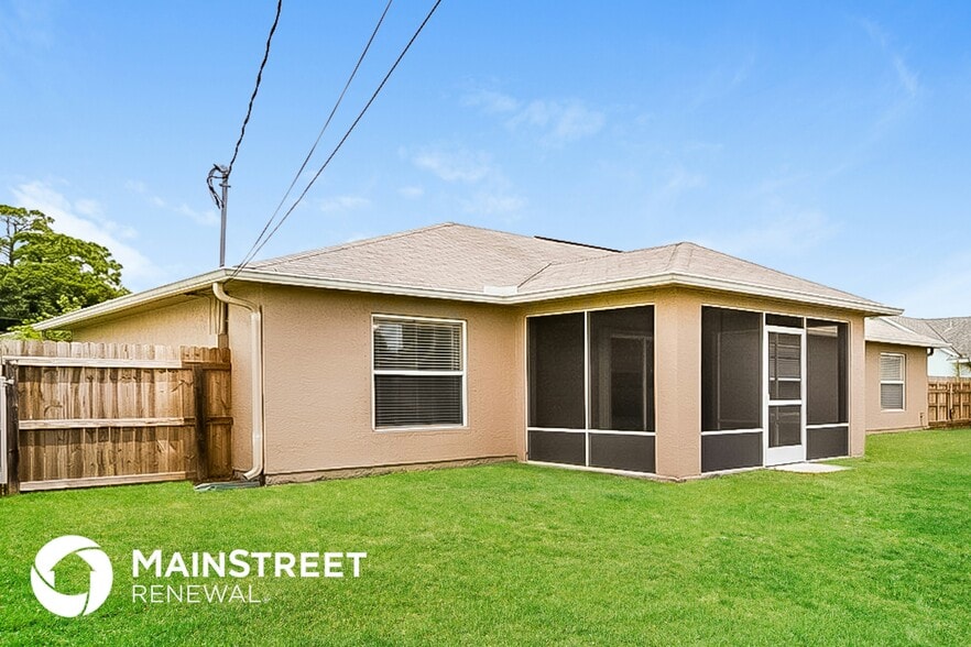 Building Photo - 1797 SW Catalonia St