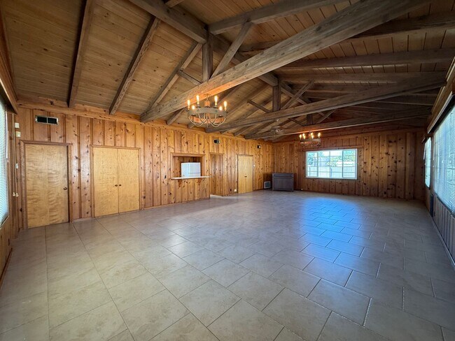 Building Photo - 161 Palm Ct Dr