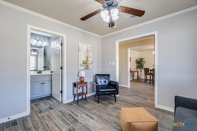 Building Photo - 8301 Brewer Ln