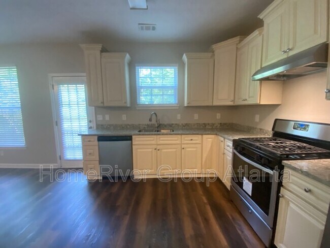 Building Photo - 3855 Shenfield Dr