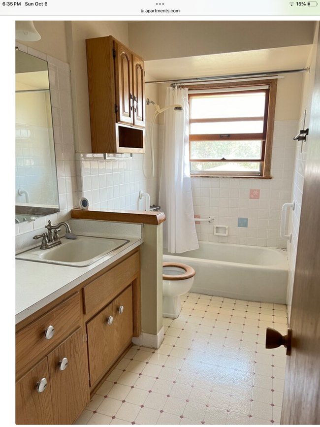 Bathroom - 4726 N 88th Ct