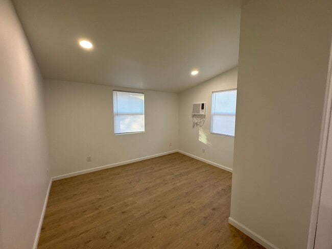 Building Photo - Newly Remodeled House in Paducah