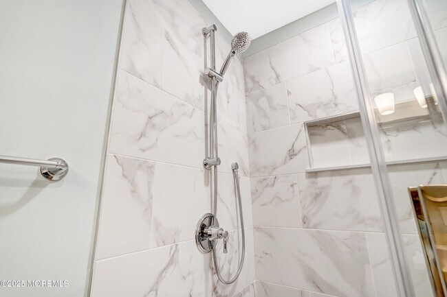 Building Photo - 85 E Water St