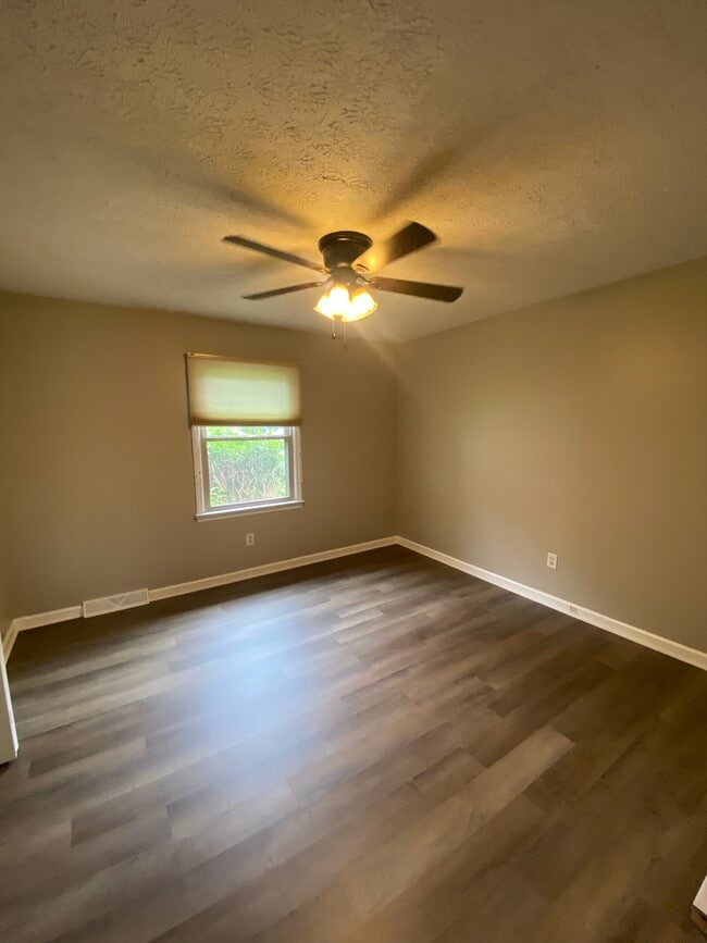 Building Photo - 1823 Grider Pond Rd